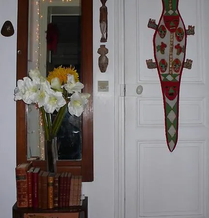 Tour Montparnasse Bed & Breakfast