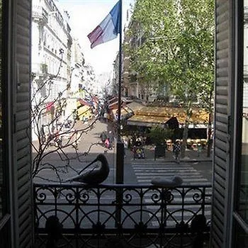 Tour Montparnasse Bed & Breakfast
